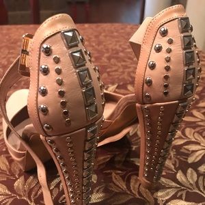 Vince Camuto Sandals . Worn only a few times . Excellent condition . Paid $260